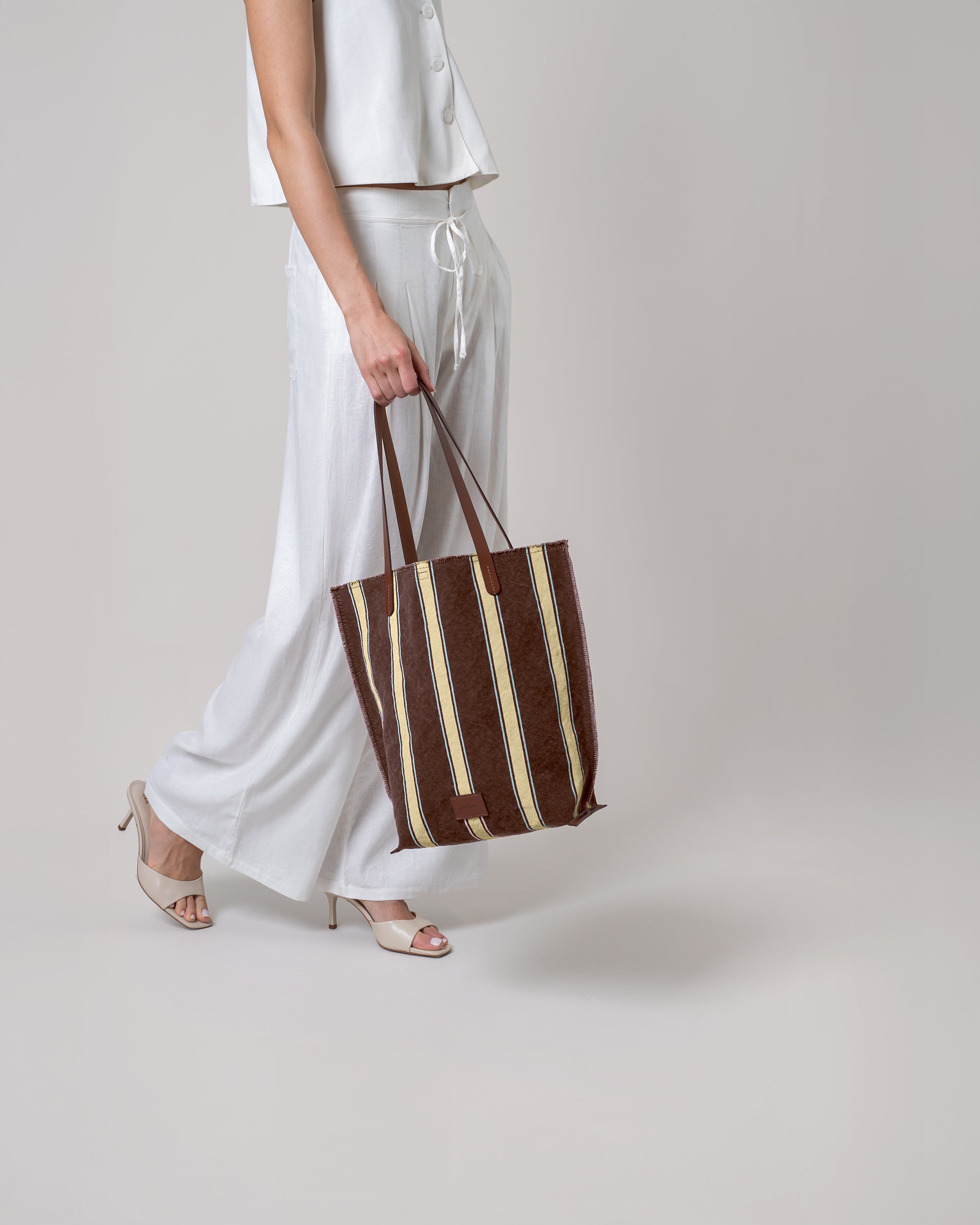 Hana Canvas Tote