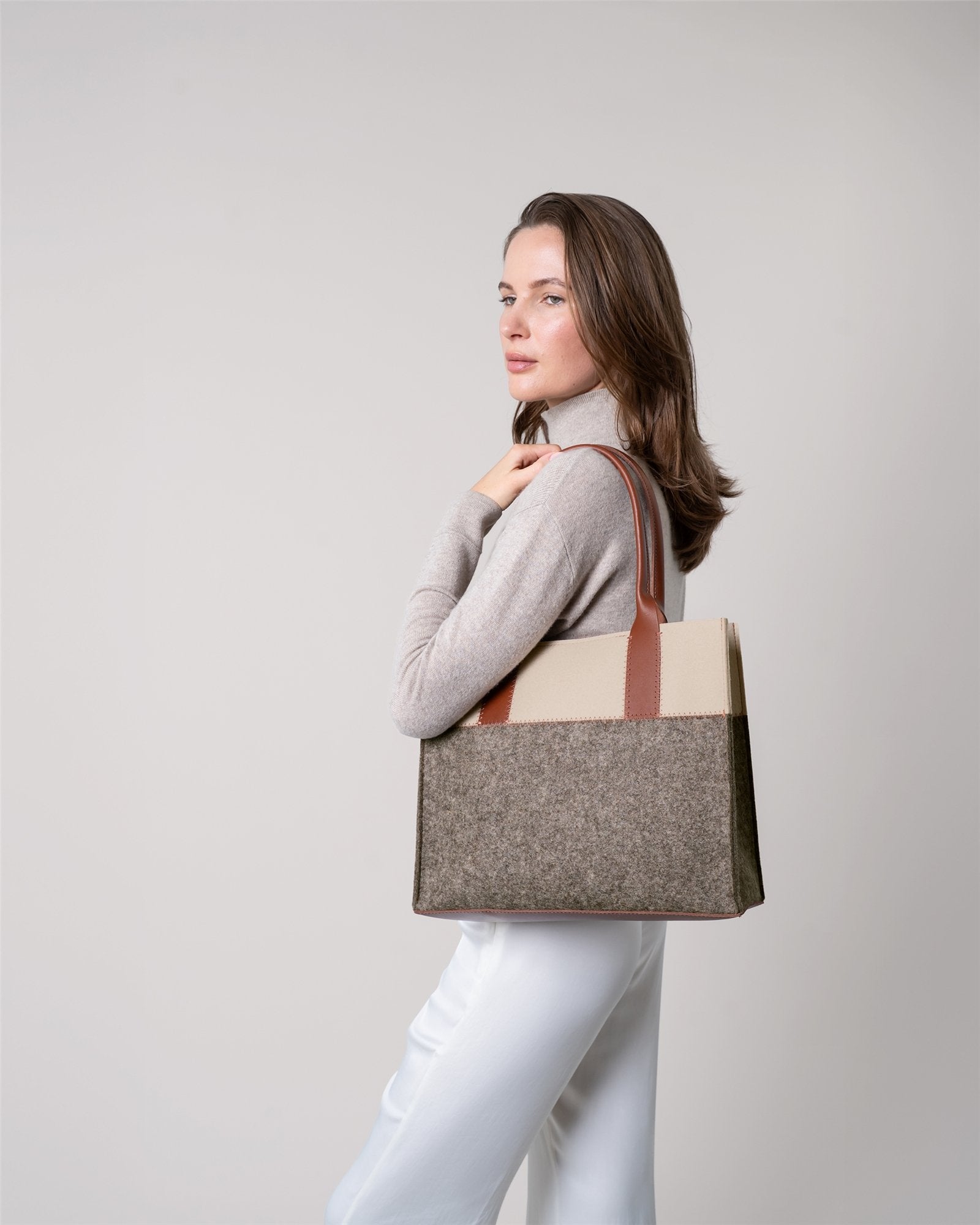 Jaunt Merino Wool Midi Tote