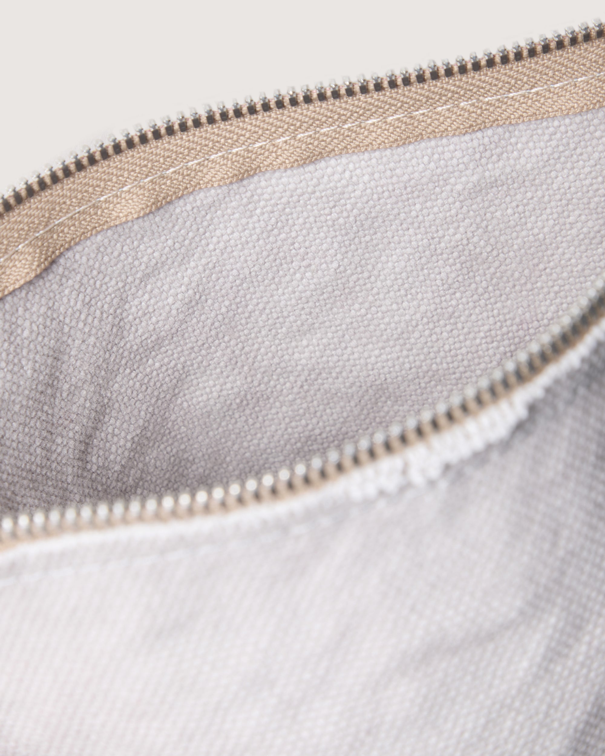 Hana Canvas Pouch