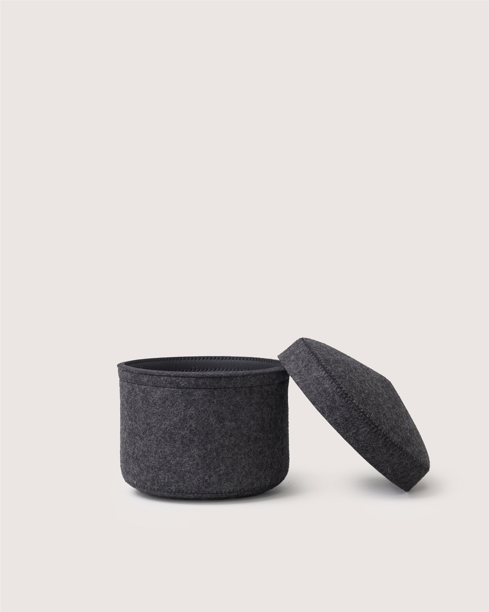 Merino Wool Small Bin w/ Lid