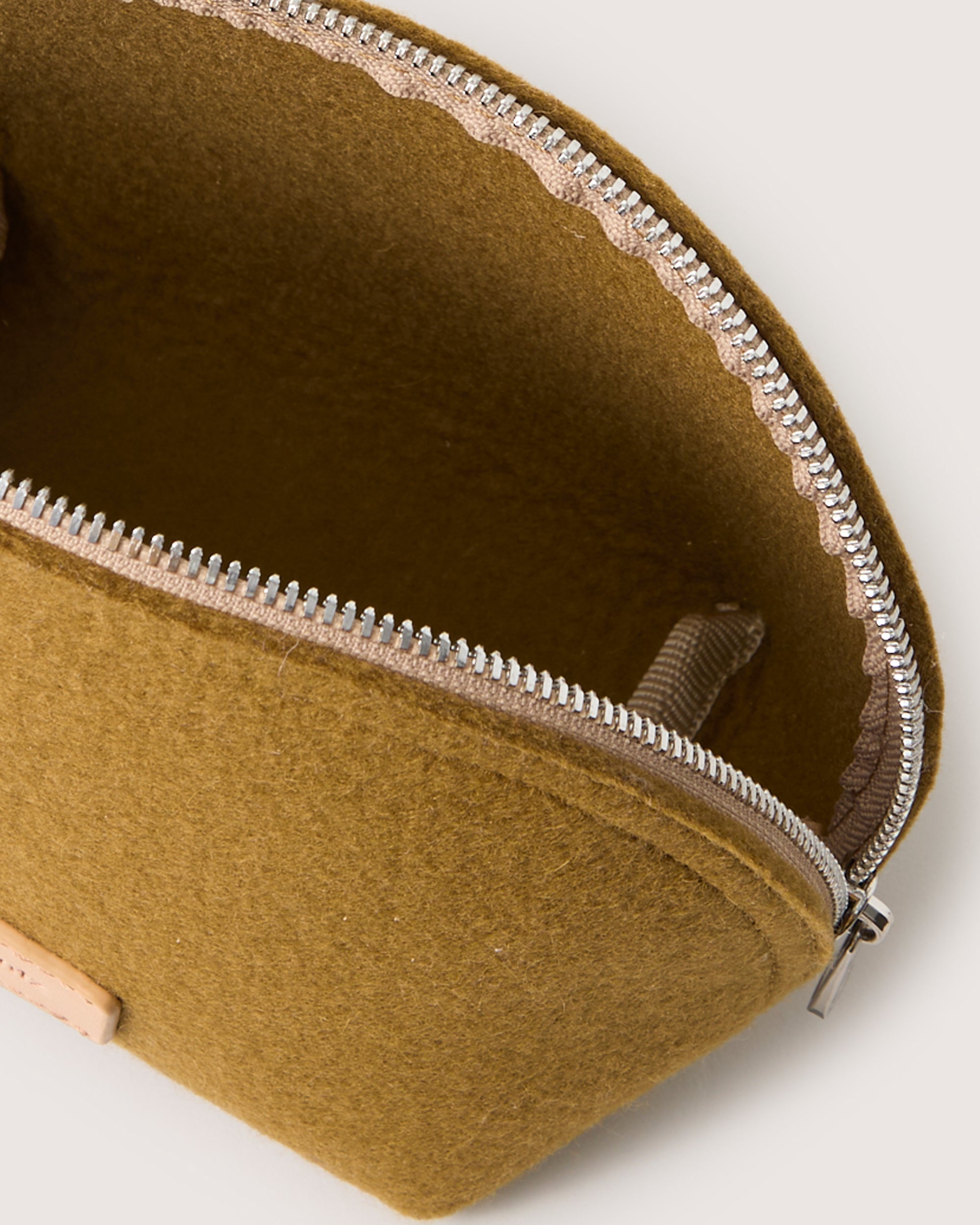 Pochi Merino Wool Medium Pouch