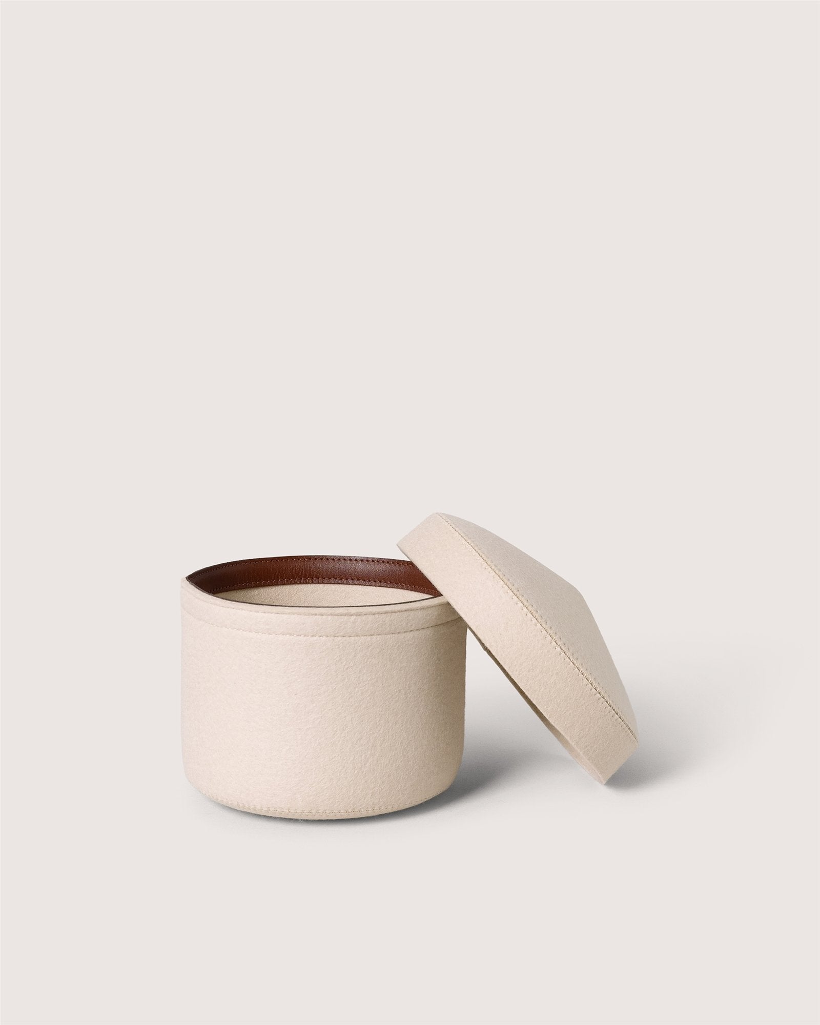 Merino Wool Small Bin w/ Lid