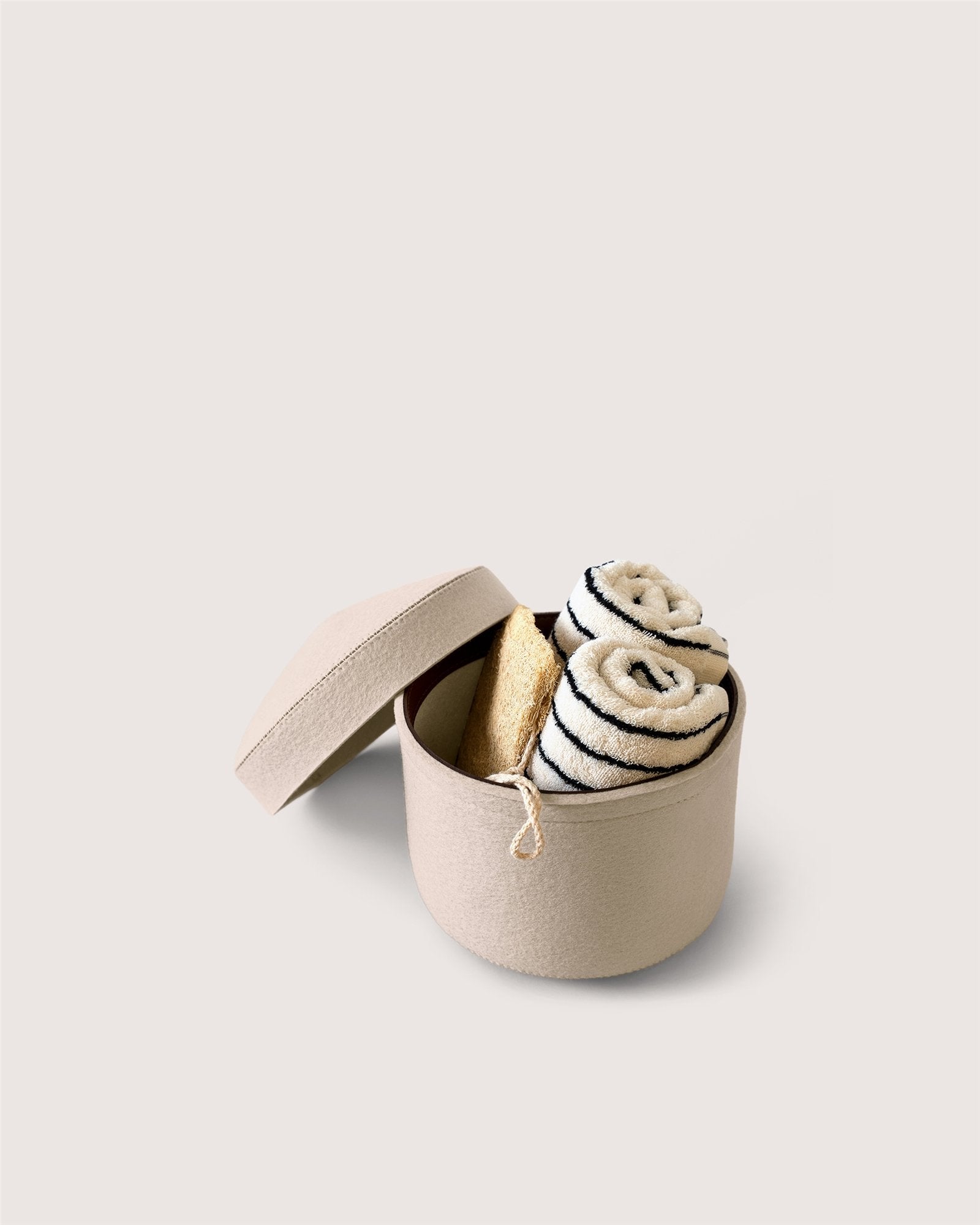 Merino Wool Small Bin w/ Lid