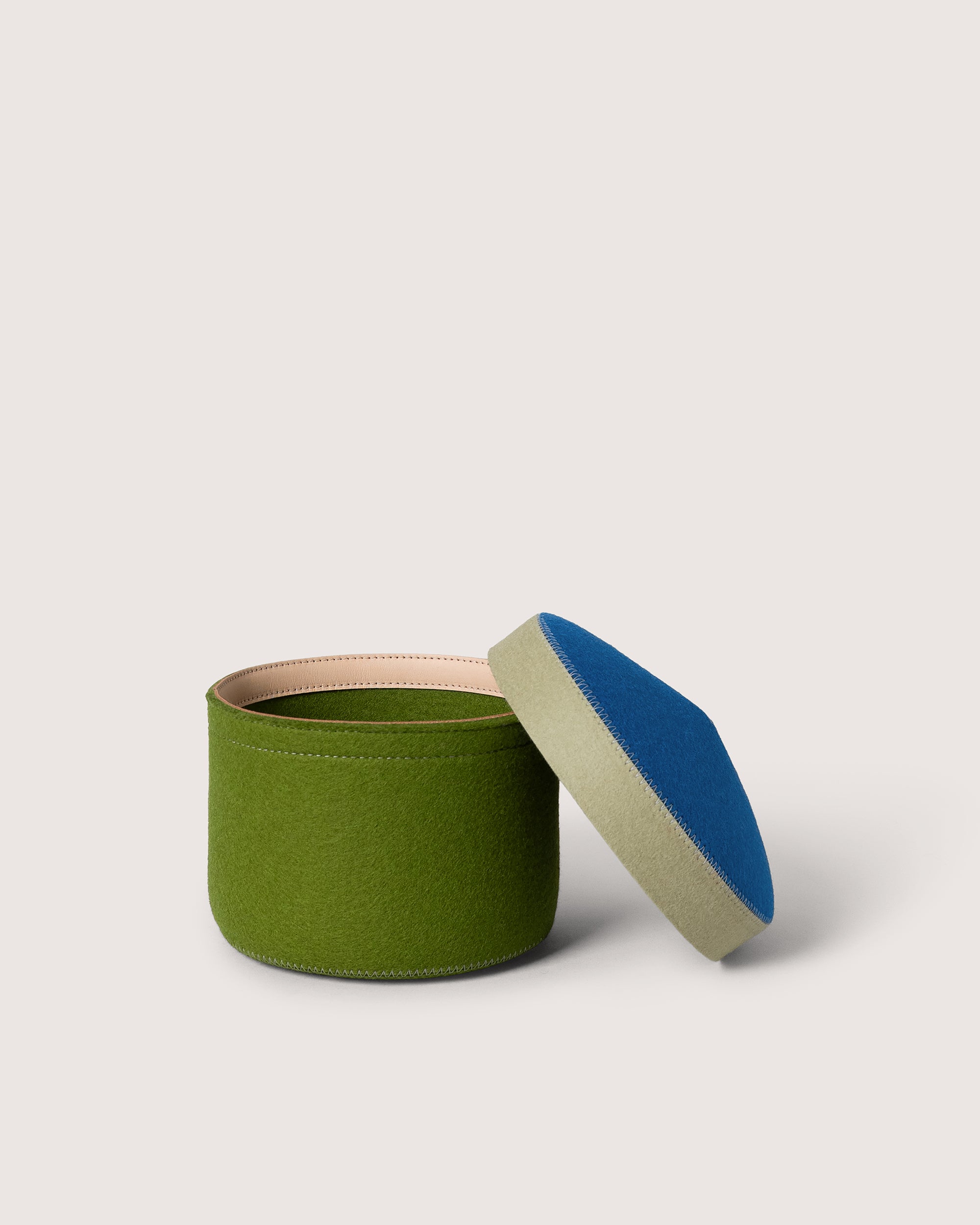 Merino Wool Small Bin w/ Lid