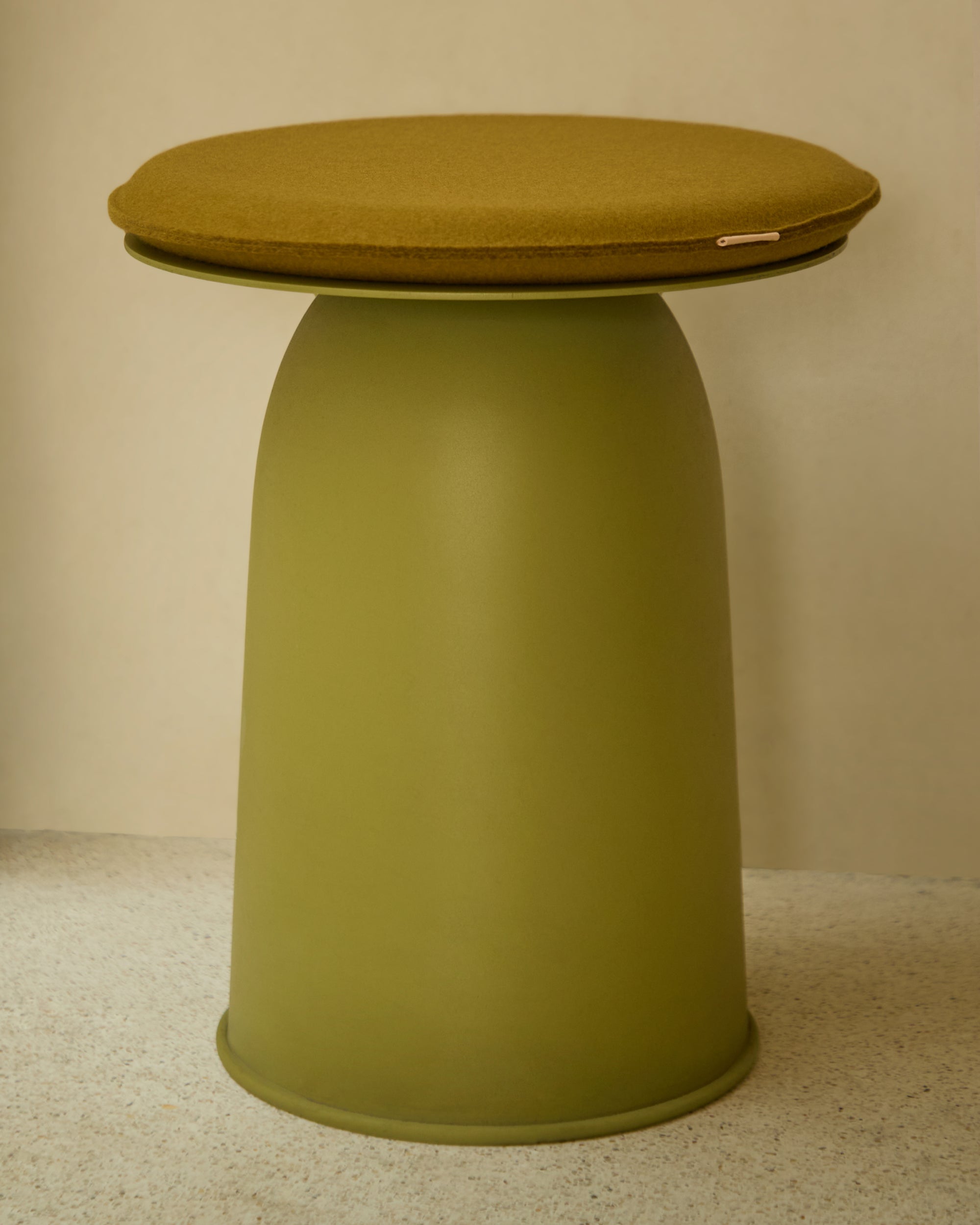 Zabuton Merino Wool Round Seat Cushion