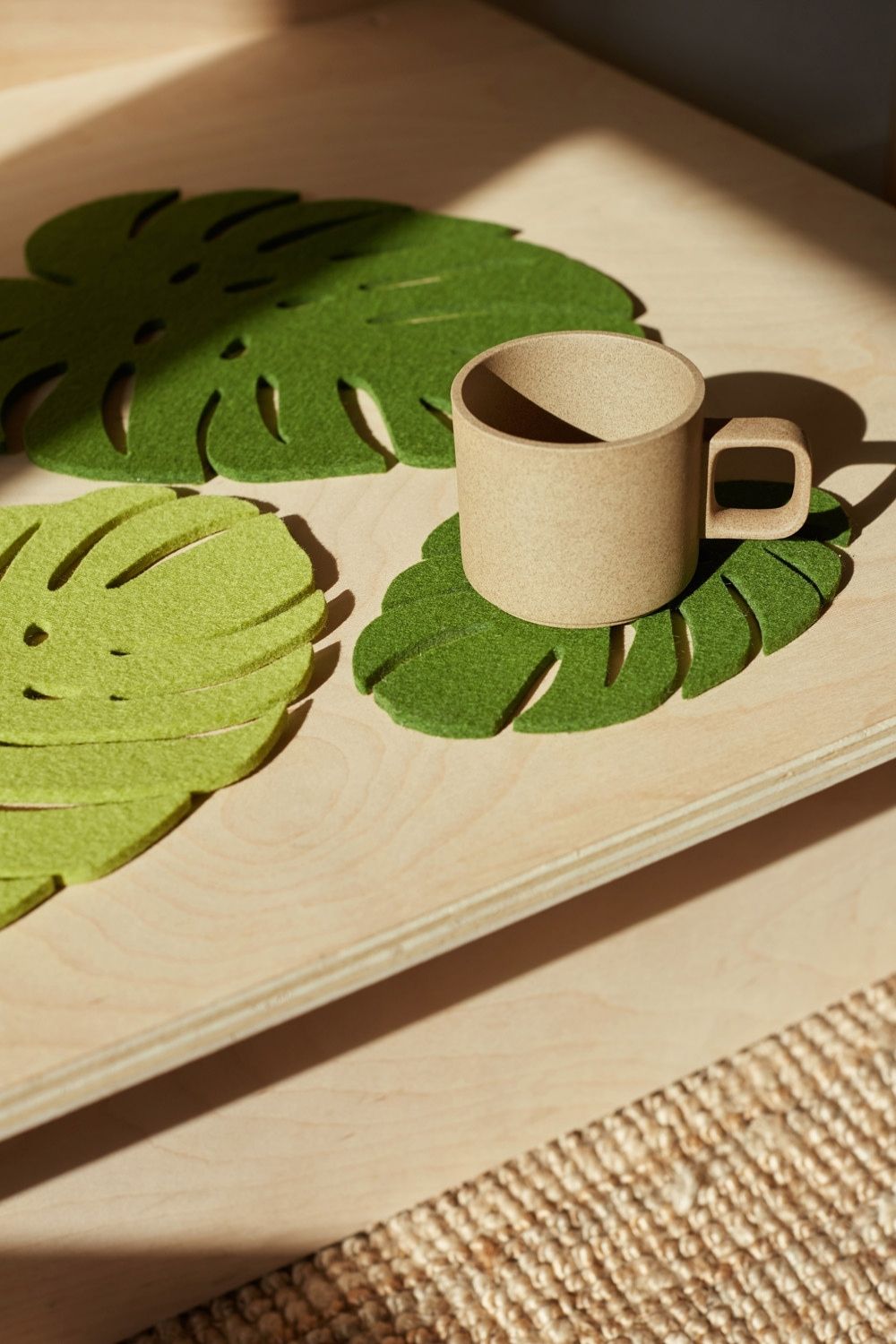 Monstera Leaf Trivet Felt Medium (3709921361984)